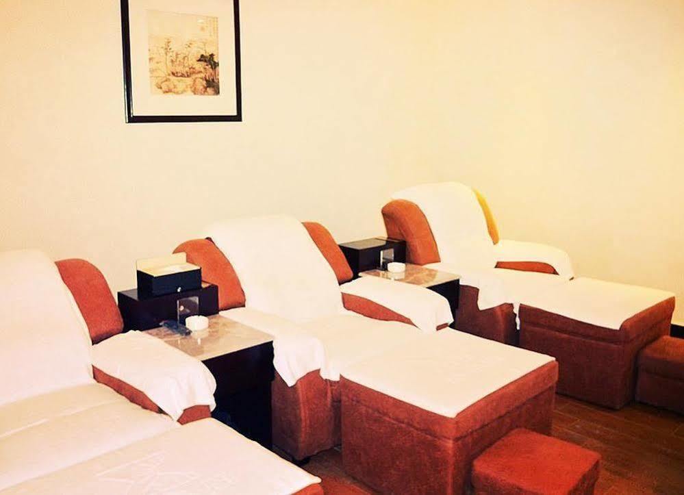 Dongguan Xiangkai Yuerong Hotel Humen Bagian luar foto
